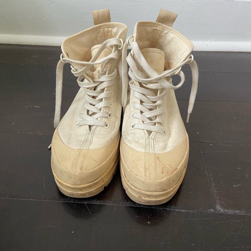 Everlane Cream Lace Up Boots